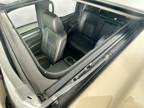 Used 2021 Nissan Titan PRO-4X w/ Pro-4x Convenience Package image 25