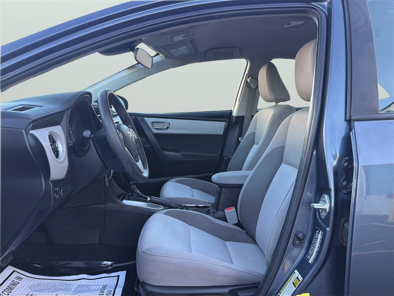 Used 2019 Toyota Corolla LE FWD image 11