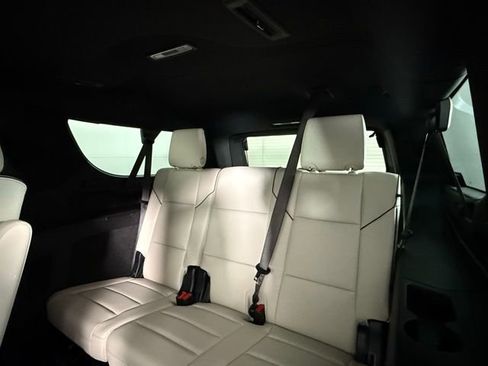 Certified 2025 Cadillac Escalade ESV Sport w/ Touring Package image 24