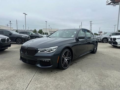 Used 2019 BMW 750i w/ Executive Package RWD image 1