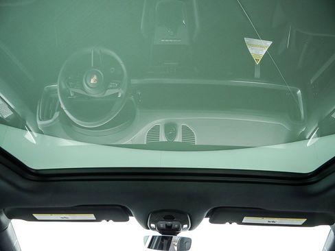 New 2026 Porsche Cayenne E-Hybrid image 23