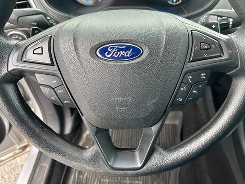 Used 2017 Ford Edge SE AWD/4WD image 31