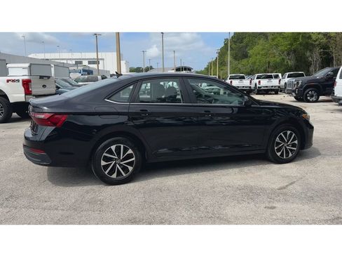 Used 2024 Volkswagen Jetta S image 9