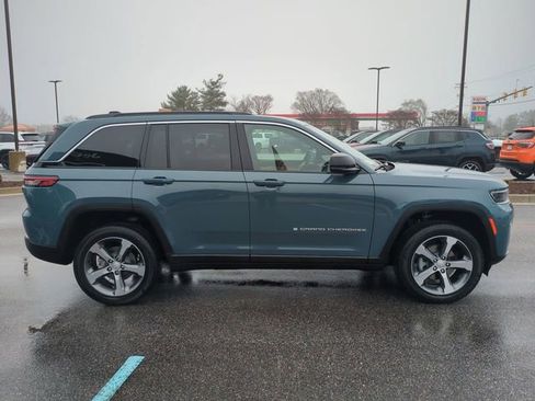 New 2026 Jeep Grand Cherokee Limited w/ Trailer Tow Package AWD/4WD image 3