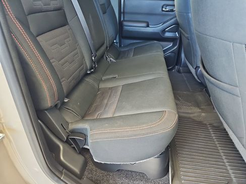 Used 2022 Nissan Frontier PRO-4X w/ Off-Road Protection Package AWD/4WD image 16