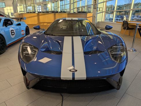 Used 2022 Ford GT image 8