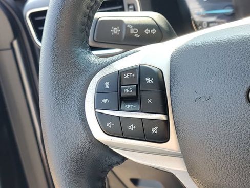 Certified 2023 Ford Explorer XLT w/ Equipment Group 202A AWD/4WD image 18