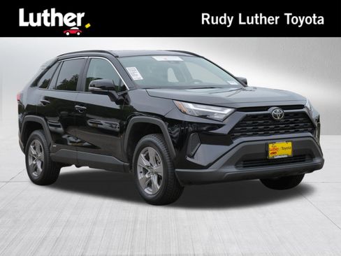 Certified 2025 Toyota RAV4 XLE AWD/4WD image 1
