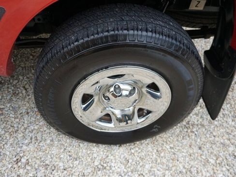 Used 2012 Toyota Tacoma PreRunner image 39