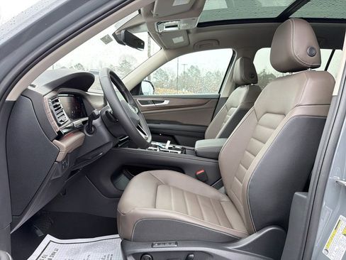 New 2026 Volkswagen Atlas SEL AWD/4WD image 11