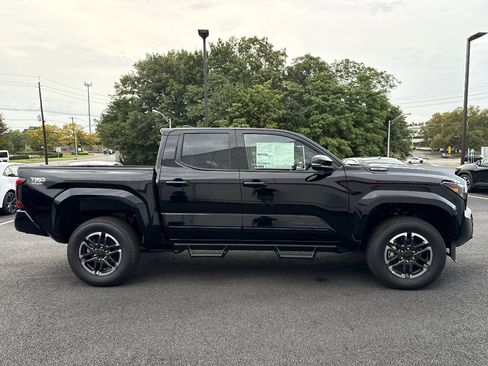 New 2025 Toyota Tacoma TRD Sport AWD/4WD image 16