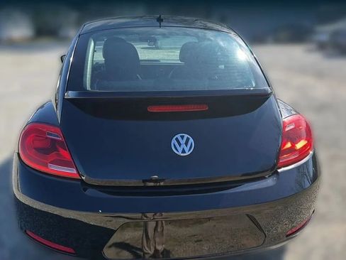Used 2015 Volkswagen Beetle 1.8T FWD image 27
