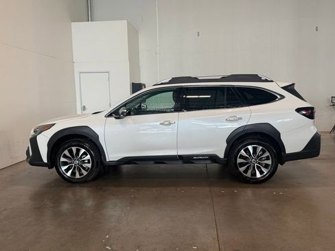 Used 2025 Subaru Outback Touring XT w/ Popular Package #2 AWD/4WD image 15