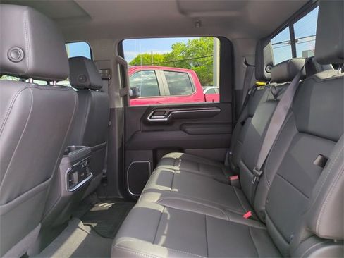 Certified 2025 Chevrolet Silverado 2500 LTZ w/ LTZ Plus Package image 17