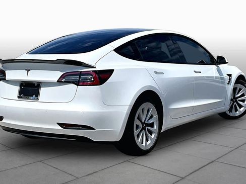 Used 2021 Tesla Model 3 Standard Range Plus RWD image 11