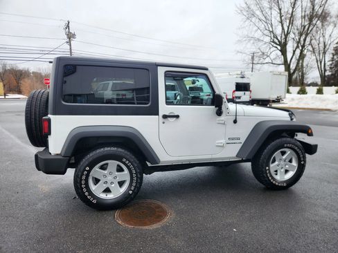 Used 2013 Jeep Wrangler Sport image 17