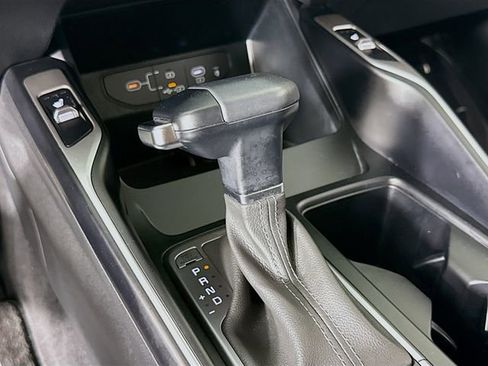 Used 2024 Kia Sorento S image 17