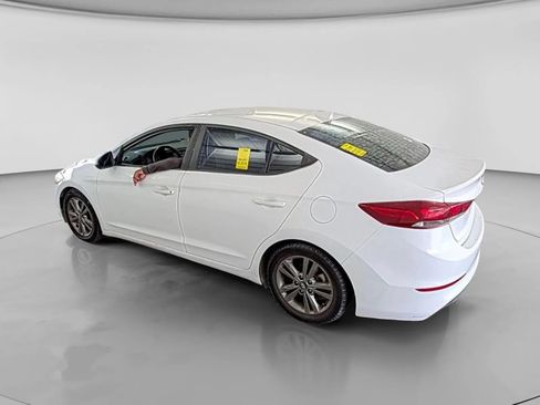 Used 2018 Hyundai Elantra SEL FWD image 2