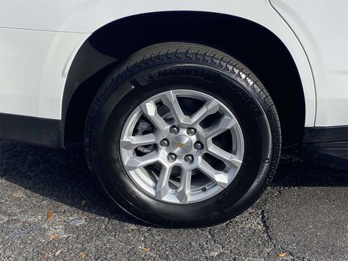 Used 2025 Chevrolet Tahoe LT image 7