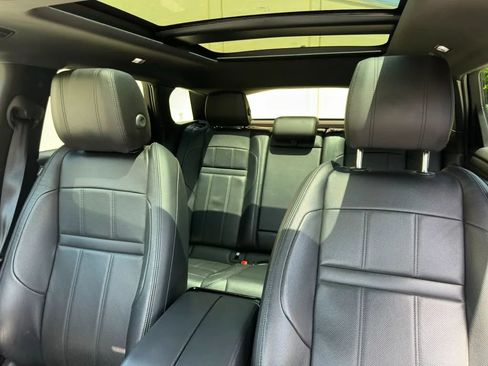 Used 2021 Land Rover Range Rover Evoque S AWD/4WD image 11