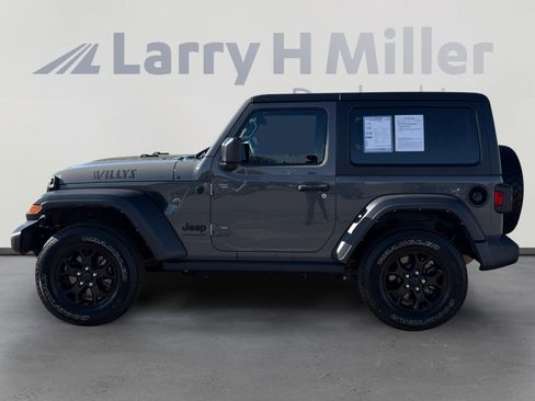 Used 2021 Jeep Wrangler Willys AWD/4WD image 3