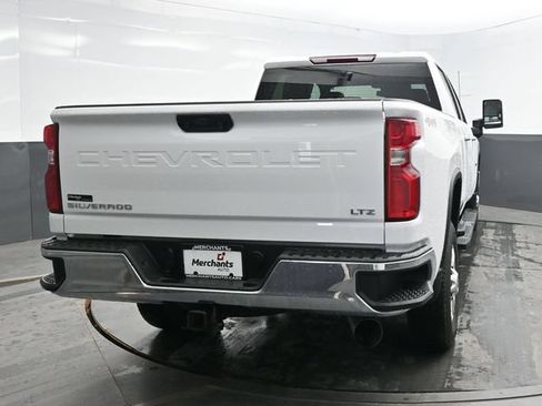 Used 2024 Chevrolet Silverado 2500 LTZ AWD/4WD image 6