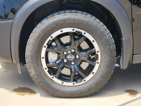 Used 2025 Nissan Pathfinder Rock Creek AWD/4WD image 10