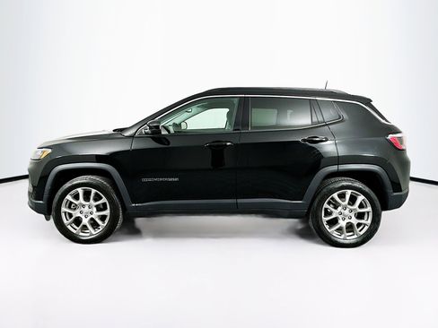 Used 2022 Jeep Compass Latitude image 4