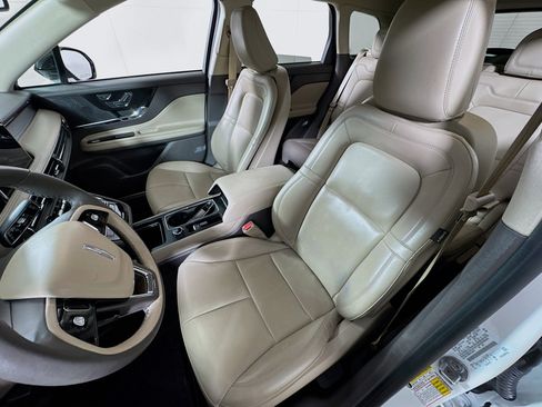 Used 2022 Lincoln Corsair AWD w/ Equipment Group 101A image 14