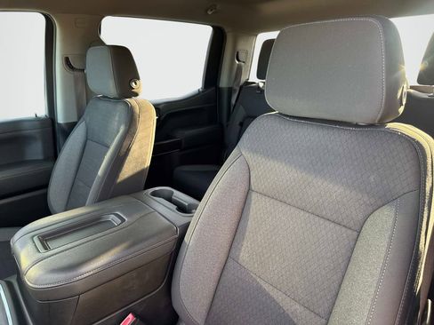 Used 2022 Chevrolet Silverado 1500 LT Trail Boss image 13