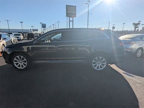 Used 2014 Lincoln MKT FWD image 7