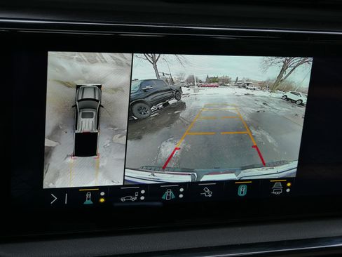 Used 2023 GMC Sierra 1500 AT4 w/ Technology Package image 30