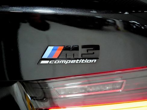 Used 2024 BMW M3 Competition w/ Executive Package image 33