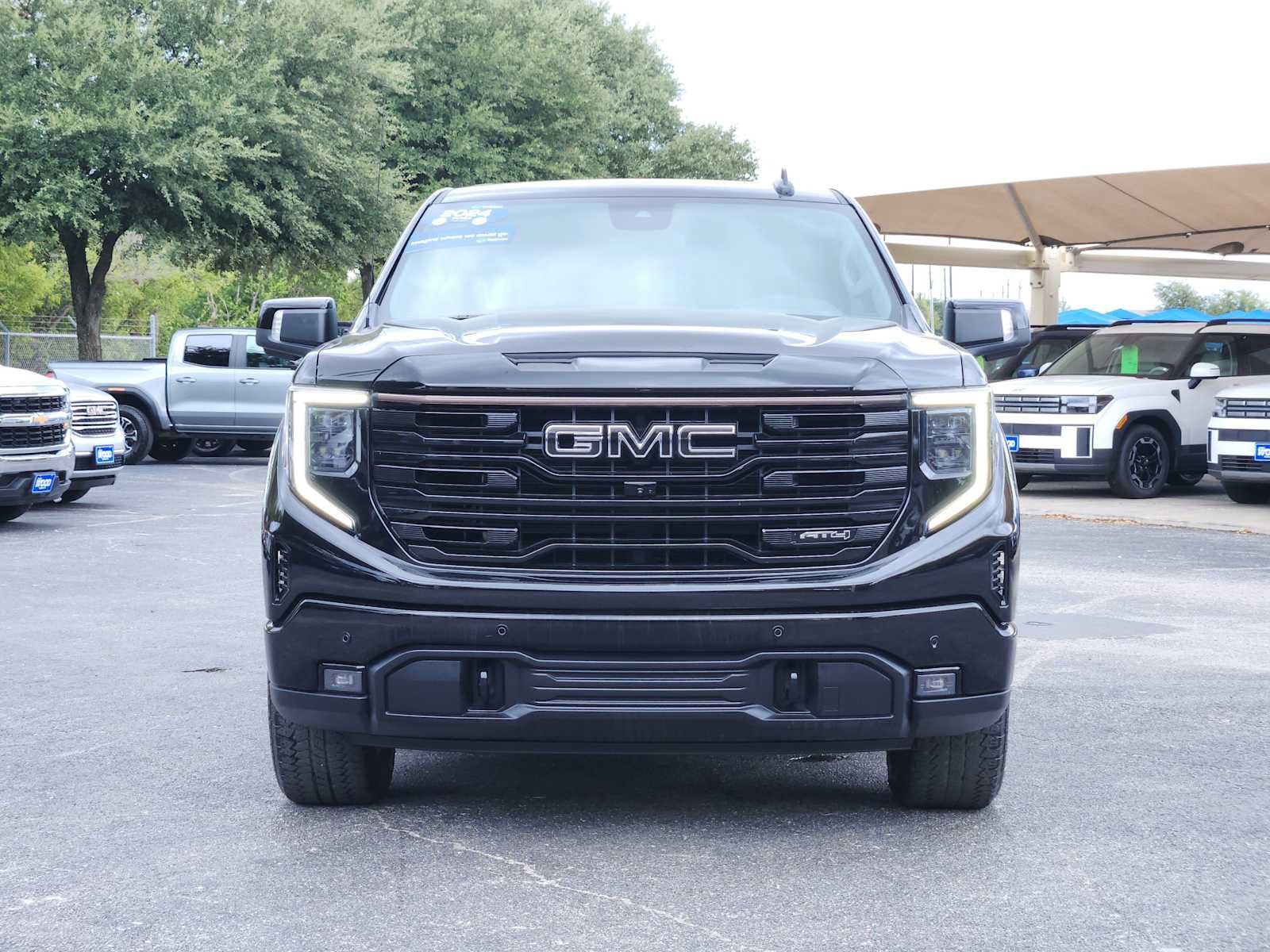 Used 2024 GMC Sierra 1500 Elevation w/ Elevation Premium Package AWD/4WD image 2