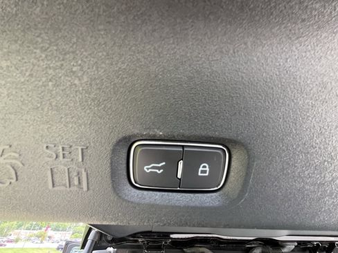 Used 2025 Ford Expedition King Ranch AWD/4WD image 40