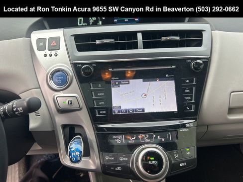 Used 2015 Toyota Prius V Five image 18