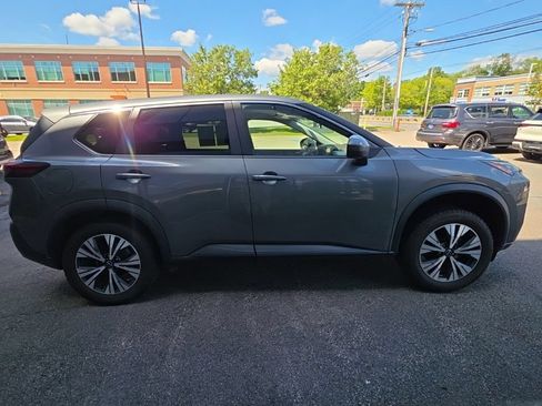 Used 2023 Nissan Rogue SV AWD/4WD image 8