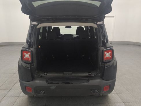 Used 2020 Jeep Renegade Altitude FWD image 29