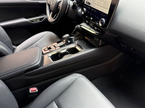 Used 2025 Lexus NX 350h AWD w/ Accessory Package (A2) image 31
