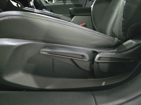Certified 2025 Honda Civic Sport image 26