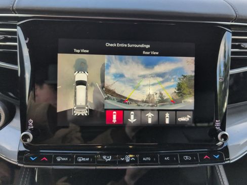 Used 2022 Jeep Wagoneer Series I image 28