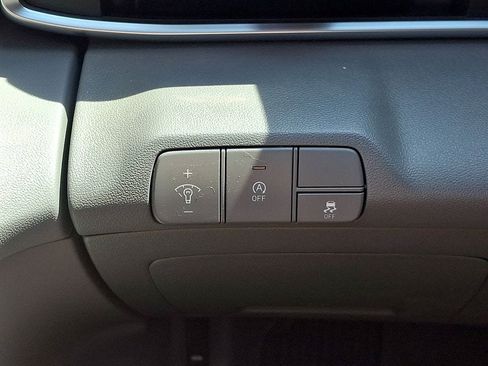 Used 2025 Hyundai Elantra SE FWD image 26