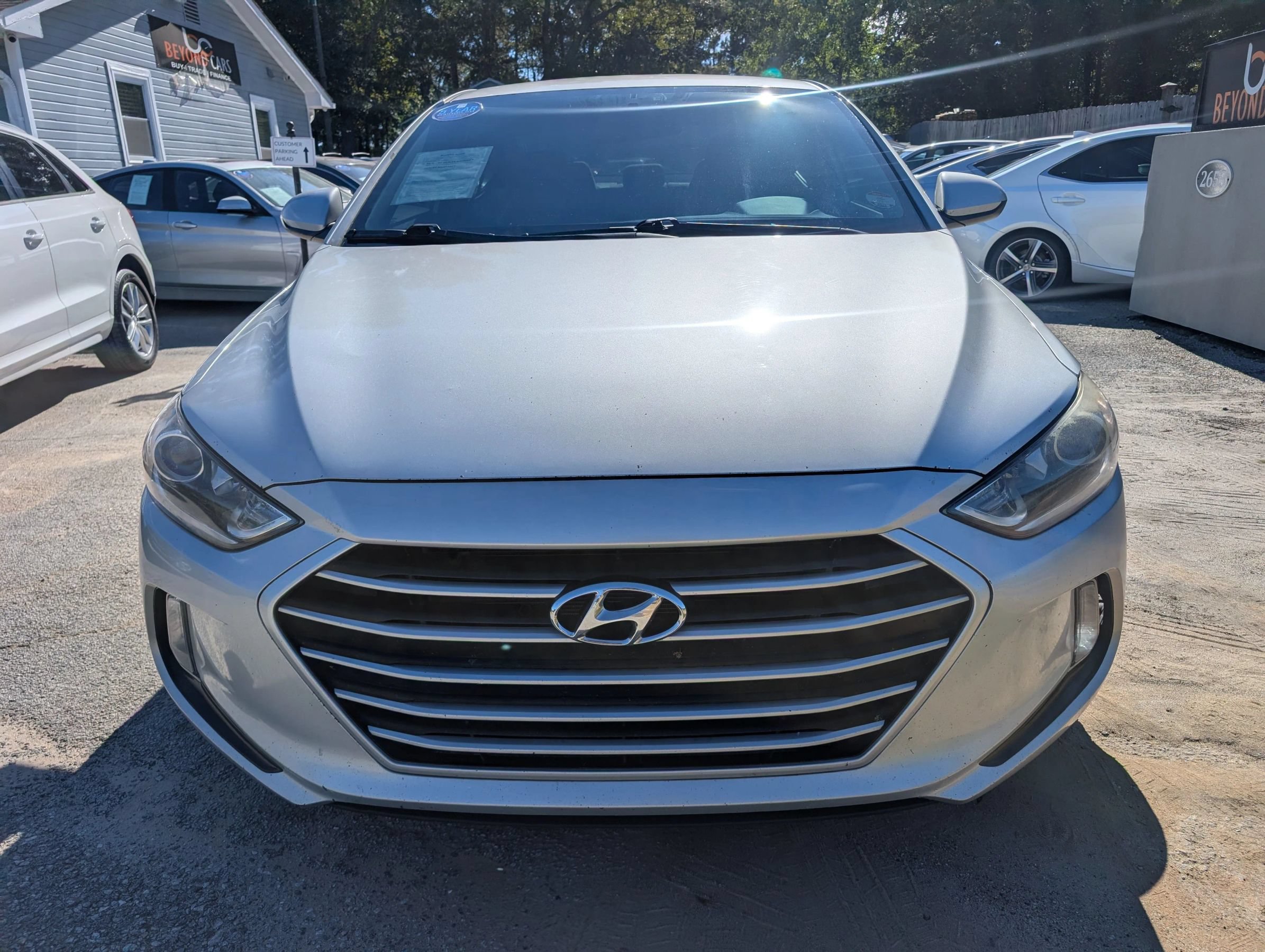 Used 2017 Hyundai Elantra SE w/ SE A/T Tech Package 03 FWD image 2
