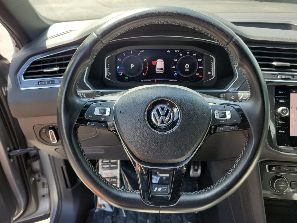 Used 2020 Volkswagen Tiguan SEL Premium R-Line w/ 3rd Row Seat Package AWD/4WD image 29