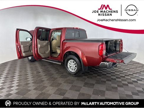 Used 2018 Nissan Frontier SV image 16