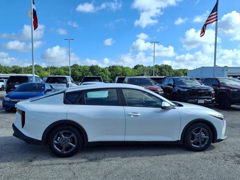 Used 2025 Kia K4 FWD image 21