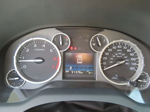 Used 2016 Toyota Tundra Limited w/ Limited Premium Package AWD/4WD image 21