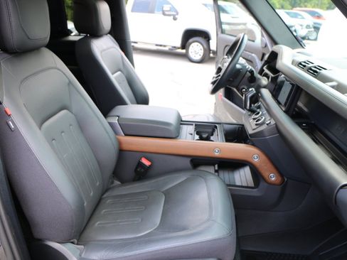 Used 2021 Land Rover Defender 90 X AWD/4WD image 30