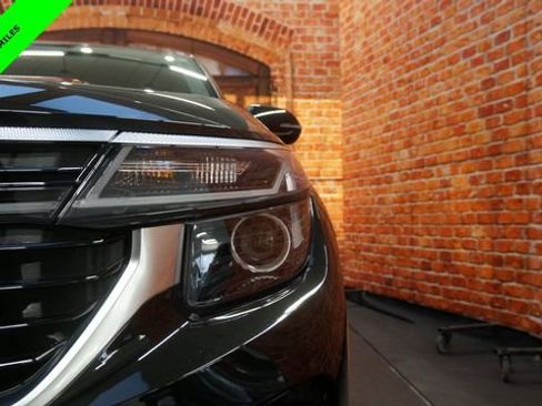 Used 2025 Kia Seltos EX w/ EX Sunroof Package image 70