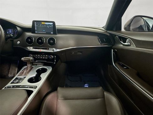 Used 2020 Kia Stinger GT image 23